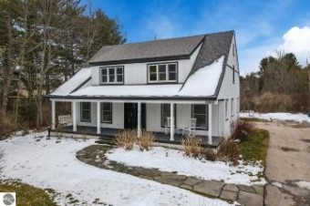 422 S Shore Drive Suttons Bay, MI 49682