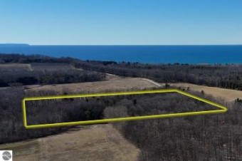 10 ACRES E Christmas Cove Road Northport, MI 49670