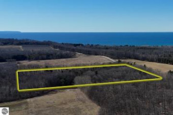 10 ACRES E Christmas Cove Road Northport, MI 49670