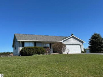 5776 Cherry Blossom Drive Traverse City, MI 49685