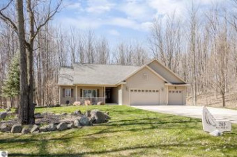 245 Rosebud Court Traverse City, MI 49696