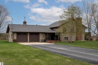 4575 E Walton Road Shepherd, MI 48883