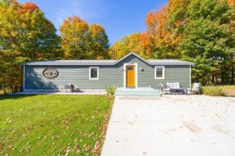 4467 Reed Road Levering, MI 49755