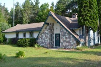 28 Old Colony Road Gaylord, MI 49735