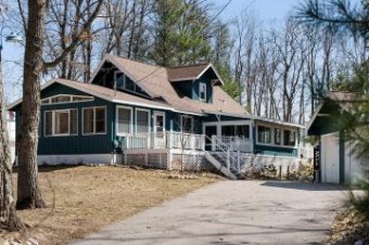 13057 Caulkins Lake Road Johannesburg, MI 49751