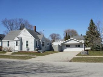 106 S C   Street Cheboygan, MI 49721