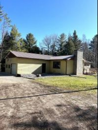 1363 Riggsville Road Cheboygan, MI 49721