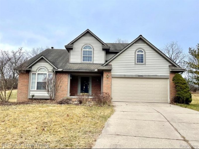 4905 Ravine Ann Arbor, MI 48105