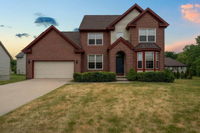 3188 Crimson Ann Arbor, MI 48108