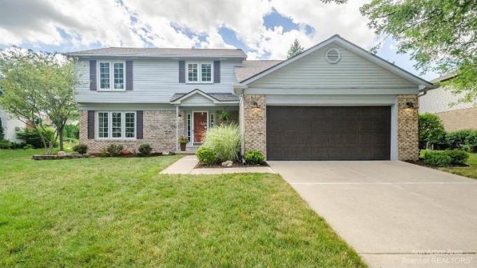 1342 S Hidden Creek Drive Saline, MI 48176