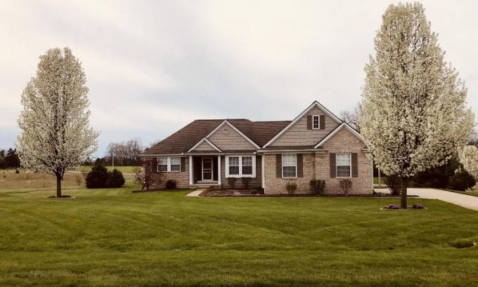 11360 Sand Hill Drive Grass Lake, MI 49240