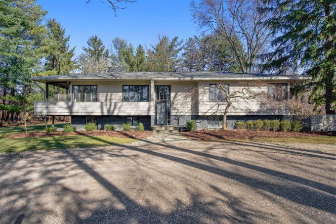 2972 Gale Road Ann Arbor, MI 48105