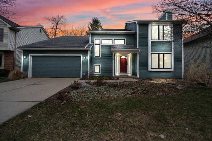 2745 Ember Way Ann Arbor, MI 48104