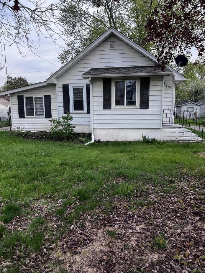 896 Hawthorne Avenue Ypsilanti, MI 48198