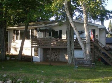 1414 Lakeview Drive, Hatley, WI 54440