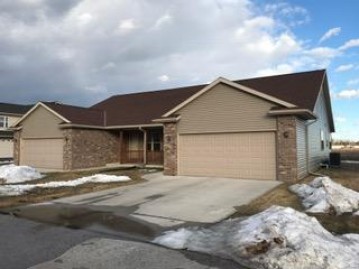 1031 Covington Dr, Sheboygan Falls, WI 53085-3356