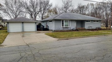 810 Clay St, Watertown, WI 53098-1713