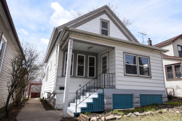 2617 S Austin St, Milwaukee, WI 53207-2001