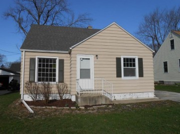 1115 Georges Ave, Brookfield, WI 53045-6765