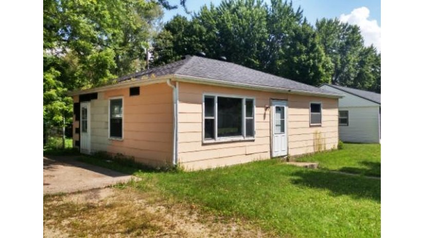 716 Elm Rd Sparta, WI 54656-1417 by McClain Realty $29,000