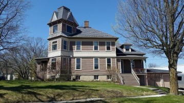 122 Reed St, Plymouth, WI 53073-2230