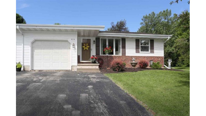 434 Williams Street Combined Locks, WI 54113-1081 by Coldwell Banker Real Estate Group $112,900