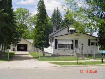 229 N Pine St, Adams, WI 53910