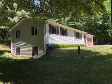 82 West County Road T, Amherst Junction, WI 54407