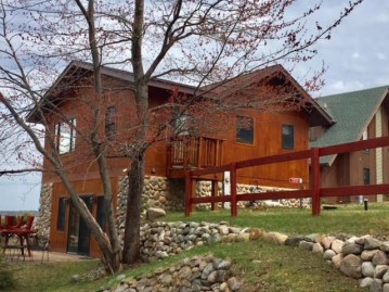 7455 Russell Rd #5, Three Lakes, WI 54562