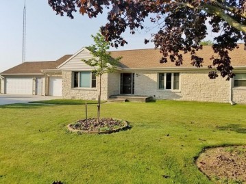 339 S Packer Dr, Francis Creek, WI 54220-9024