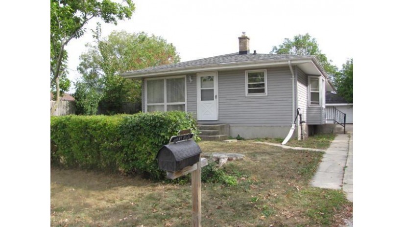 3141 Hickory Grove Ave Mount Pleasant, WI 53403-3533 by RE/MAX Newport Elite $59,900