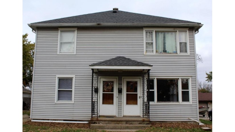 704 Margaret St Watertown, WI 53098-2543 by RE/MAX Realty Center $129,900