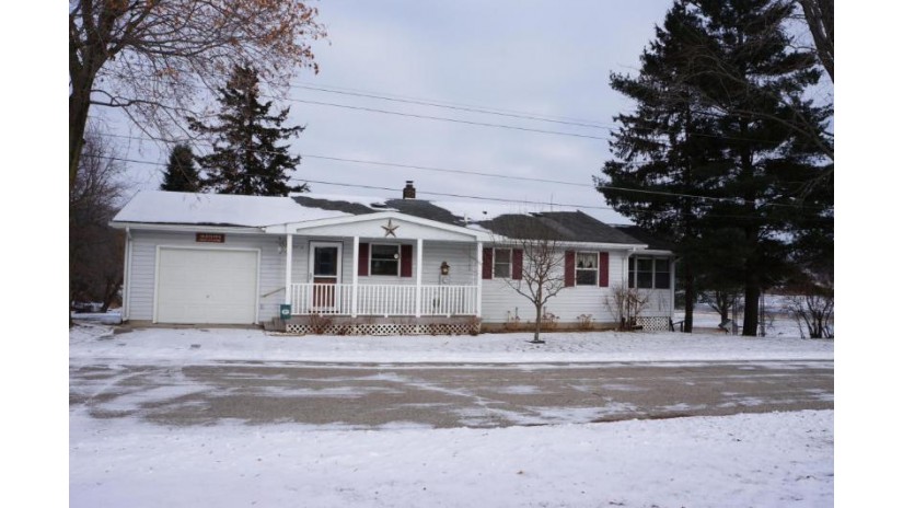 20132 Hammer Ave Galesville, WI 54630-8042 by Berkshire Hathaway HomeServices North Properties $235,000
