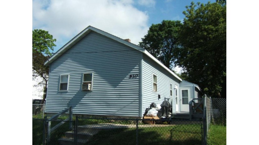 820 10th St Racine, WI 53403-1440 by Image Real Estate, Inc. $34,900