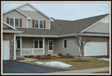 640 Waters Edge Dr, Whitewater, WI 53190-2215