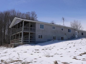 N9641 Anderson Ct, Russell, WI 53020-1301