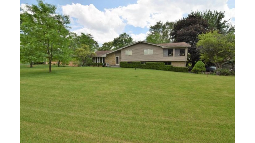16935 Beverly Dr Brookfield, WI 53005-2754 by Premier Point Realty LLC $240,000