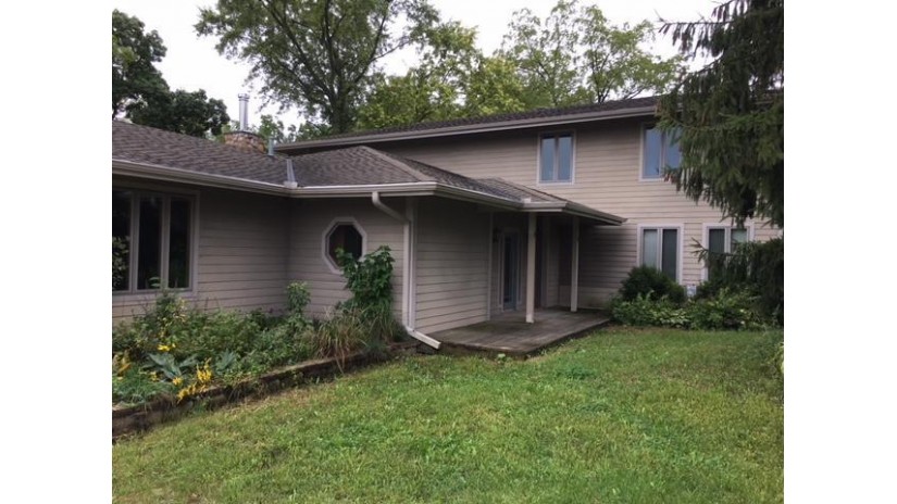 1500 S Springdale Rd New Berlin, WI 53186-1449 by RE/MAX Realty Pros~Milwaukee $479,900