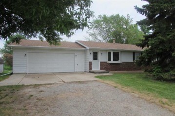 4305 Packerland, Lawrence, WI 54115-3939