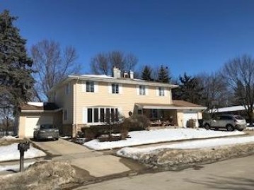 2706-2708 Post Rd, Madison, WI 53713