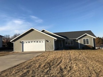 326 9th St, Mineral Point, WI 53565