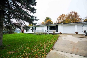 312 Forest St, Kendall, WI 54638