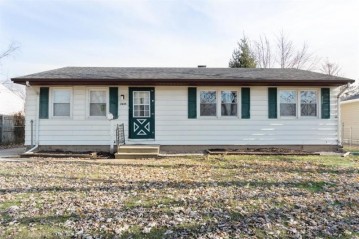 2225 Frontier Rd, Janesville, WI 53546