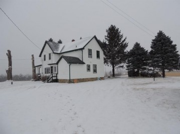 4829 County Road Z, Dodgeville, WI 53533