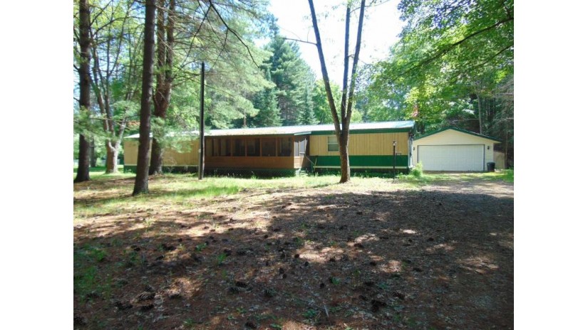 8704 N Maple Beach Rd Middle Inlet, WI 54177 by Boss Realty, LLC $77,500