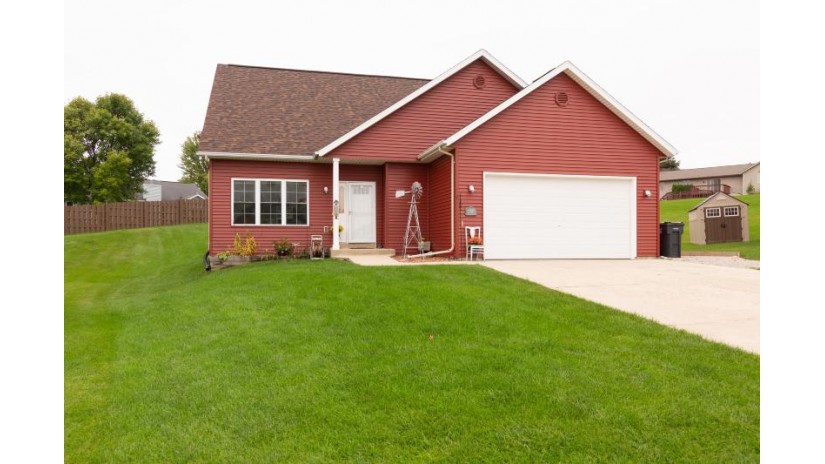 1701 Pine Ridge Ct Mayville, WI 53050 by Allied Realty Group LLC $229,900