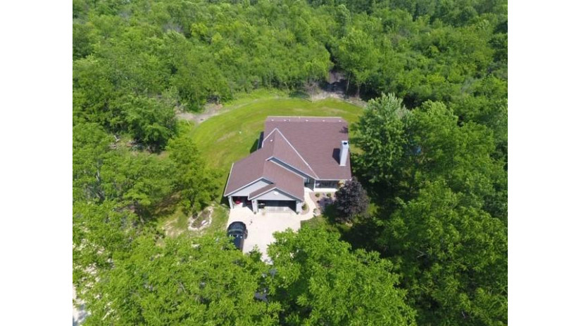 N6176 Jefferson Rd Aztalan, WI 53038 by Elite Properties, Inc. $345,000