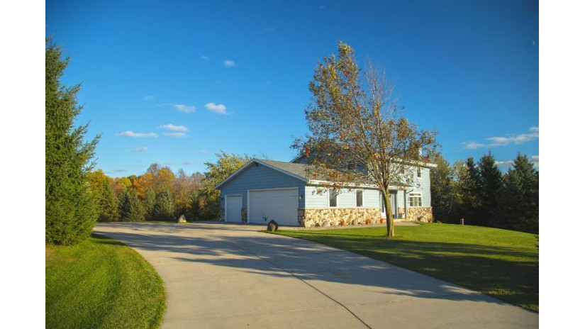 4477 Plantation Way Barton, WI 53090 by EXIT Realty Horizons-Gmtwn $339,900