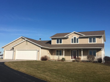 W2212 Pebble Beach Rd, Holland, WI 53013-1498