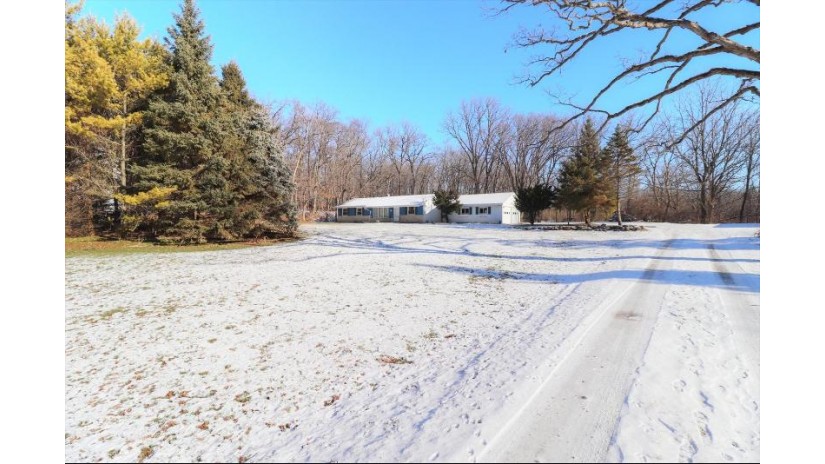 N2438 Elgin Club Dr Linn, WI 53147 by Coldwell Banker Real Estate Group $265,000